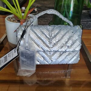 Nicole Miller Silver Sequin Handbag Chevron Quilted Crossbody Purse Evening Bag